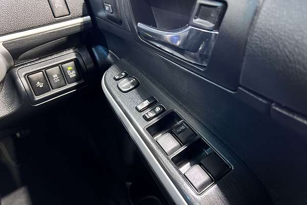 2015 Toyota Camry Atara SL AVV50R