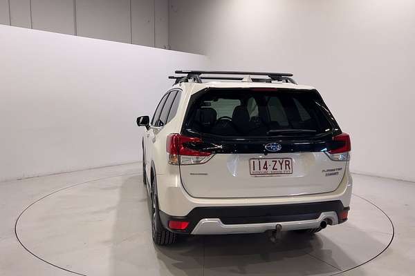 2020 Subaru Forester Hybrid S S5