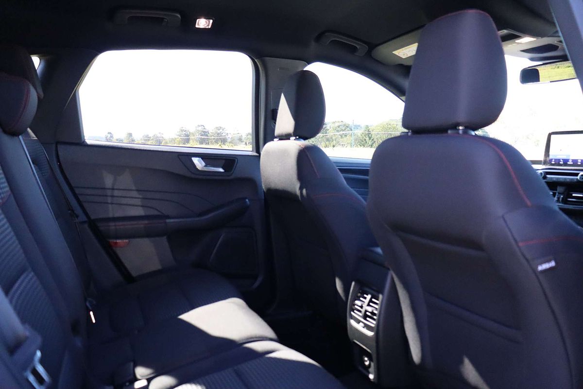 2022 Ford Escape ST-Line ZH