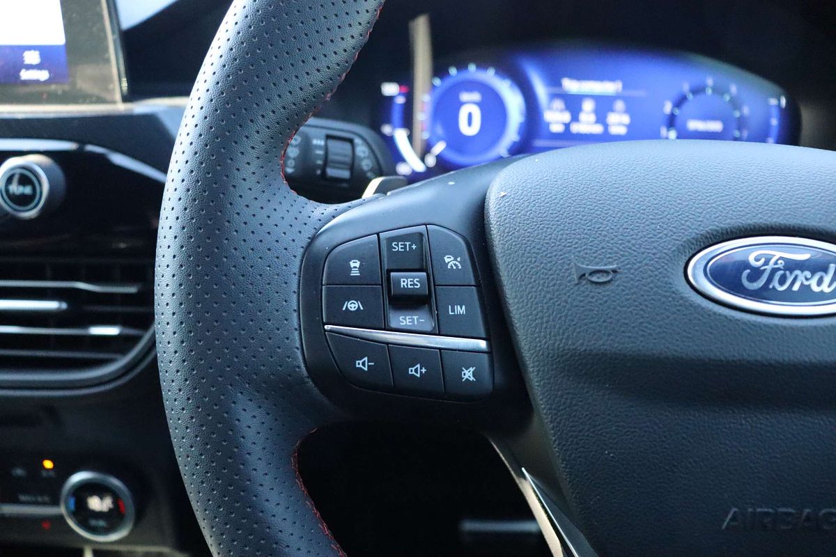 2022 Ford Escape ST-Line ZH
