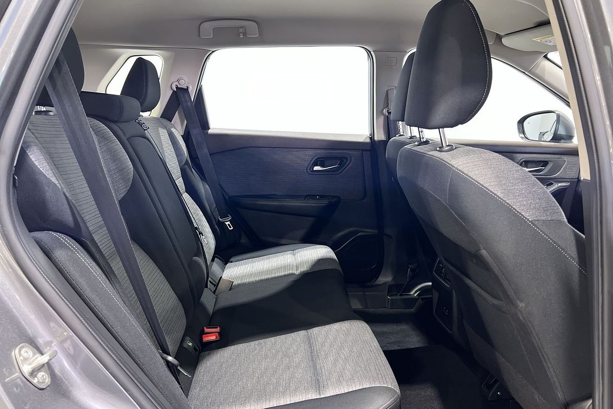 2023 Nissan X-TRAIL ST T33
