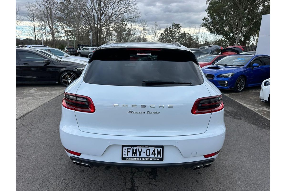 2015 Porsche Macan Turbo 95B