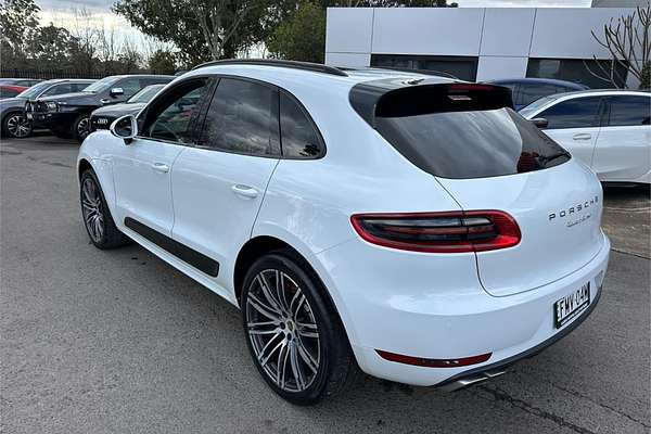 2015 Porsche Macan Turbo 95B