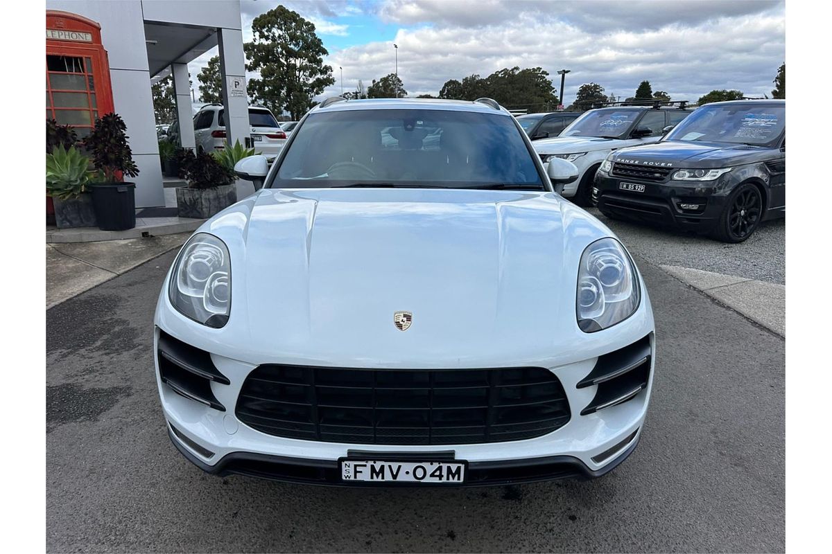 2015 Porsche Macan Turbo 95B