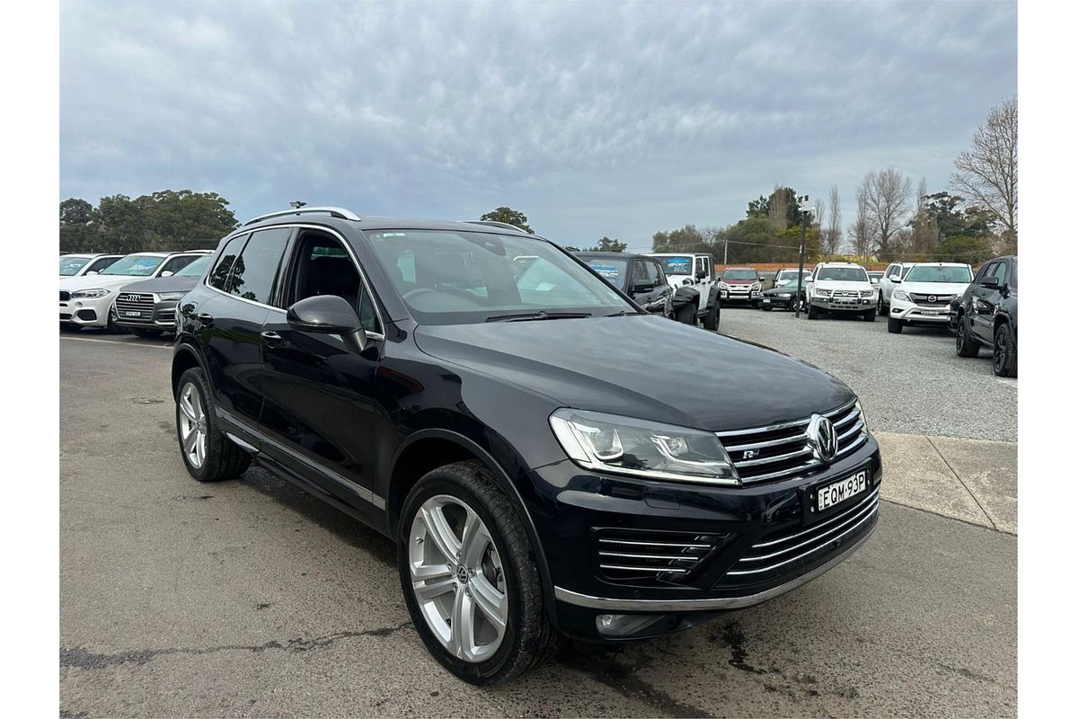 2015 Volkswagen Touareg V8 TDI R-Line 7P
