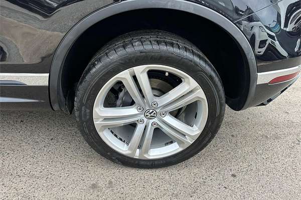 2015 Volkswagen Touareg V8 TDI R-Line 7P
