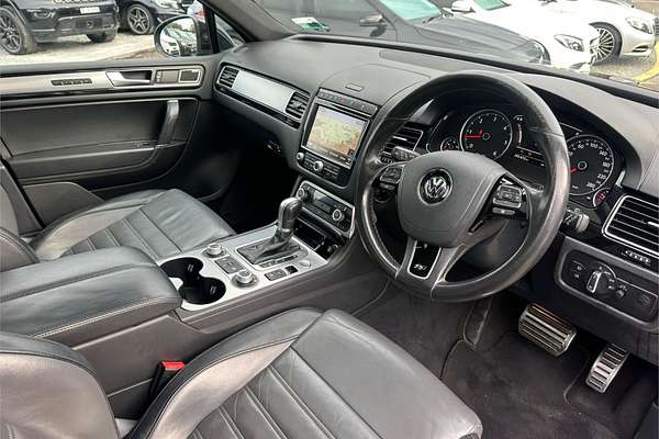 2015 Volkswagen Touareg V8 TDI R-Line 7P