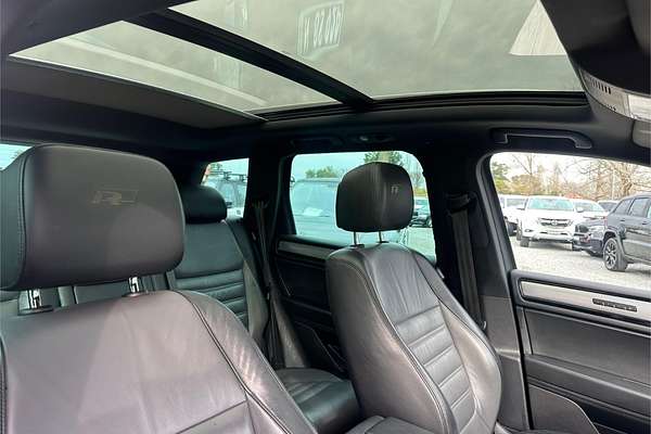 2015 Volkswagen Touareg V8 TDI R-Line 7P