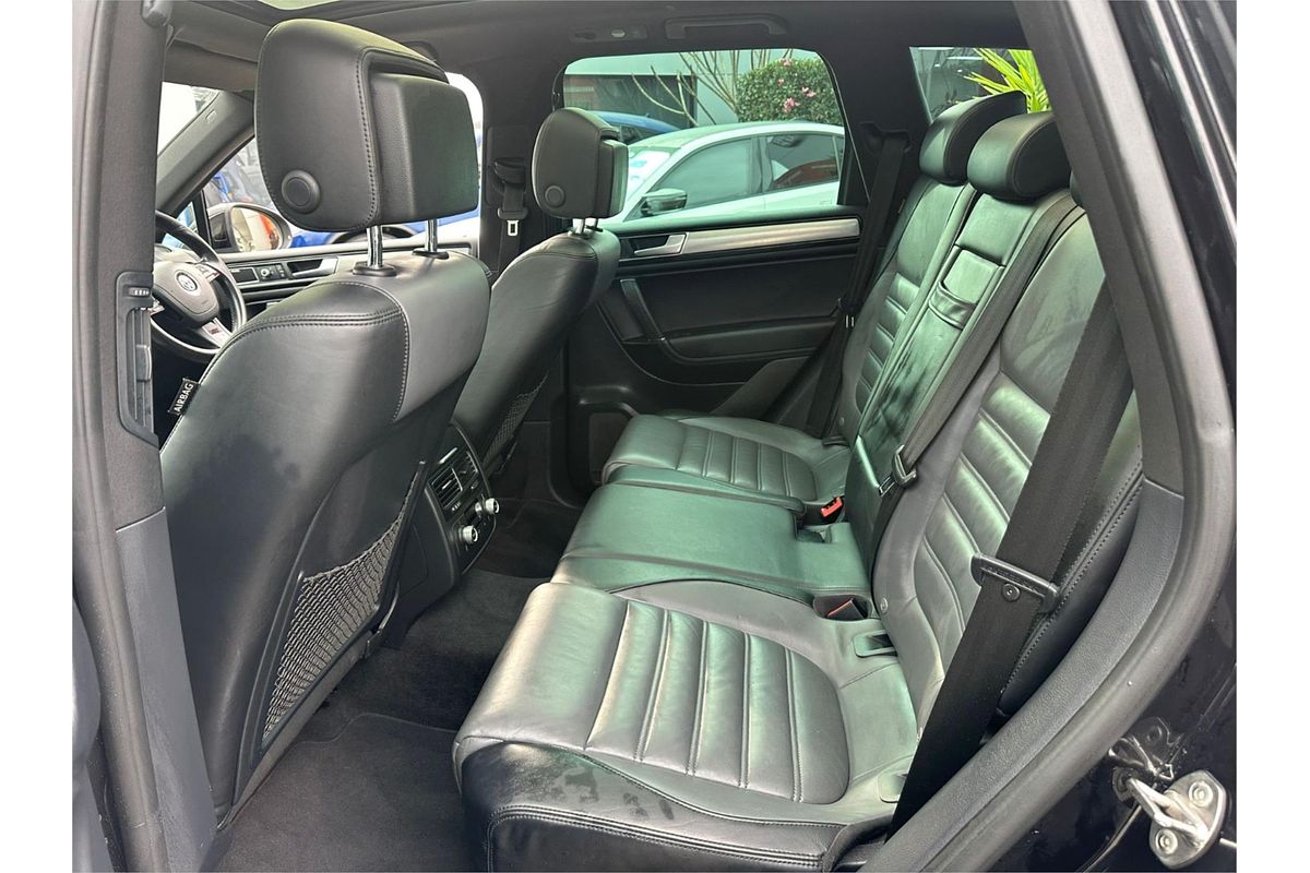 2015 Volkswagen Touareg V8 TDI R-Line 7P