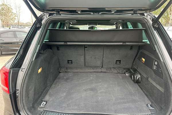 2015 Volkswagen Touareg V8 TDI R-Line 7P