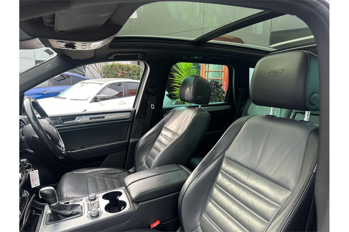 2015 Volkswagen Touareg V8 TDI R-Line 7P