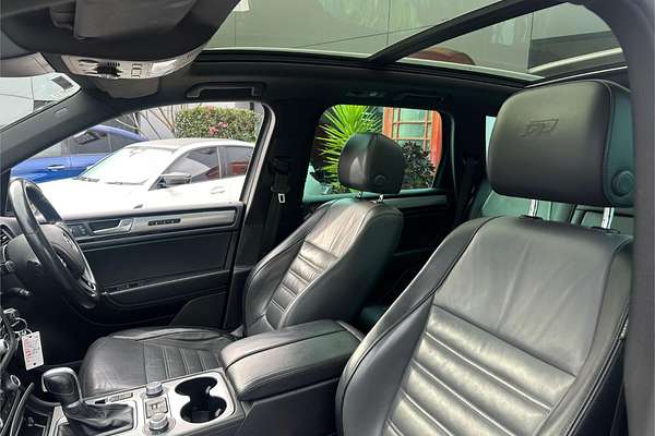2015 Volkswagen Touareg V8 TDI R-Line 7P