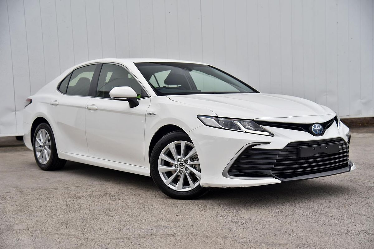 2024 Toyota Camry Ascent AXVH70R