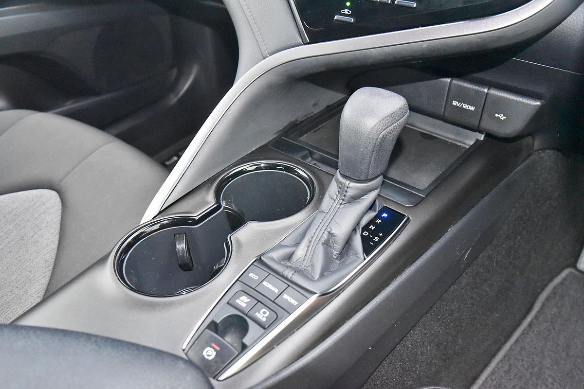 2024 Toyota Camry Ascent AXVH70R