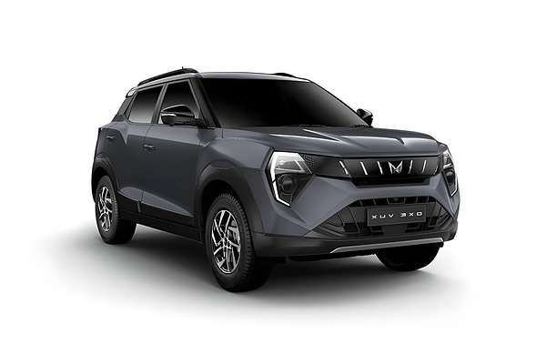 2025 Mahindra XUV3XO AX7L