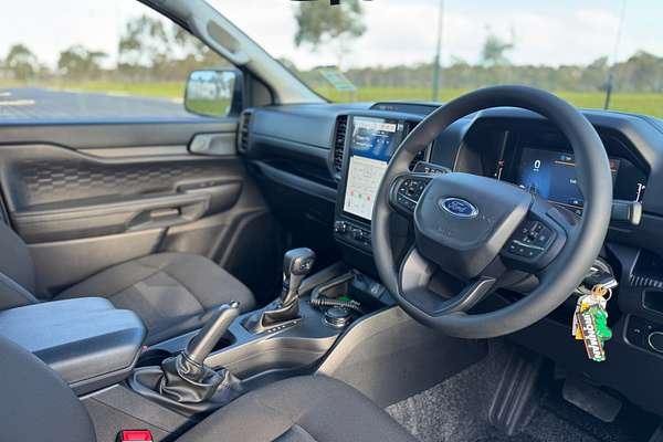 2025 Ford Ranger XL 4X4 2.0L