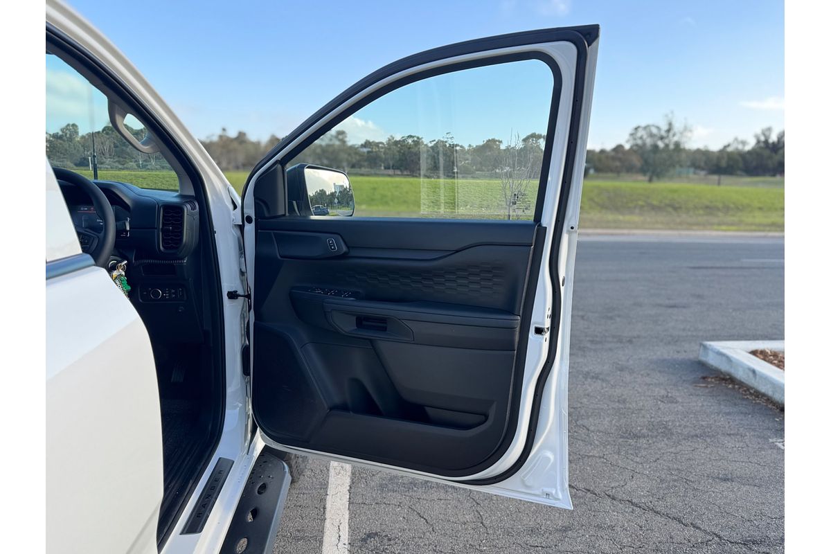 2025 Ford Ranger XL 4X4 2.0L
