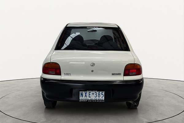 1996 Mazda 121 DB1033