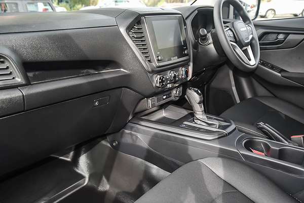 2025 Isuzu D-MAX SX 4X4