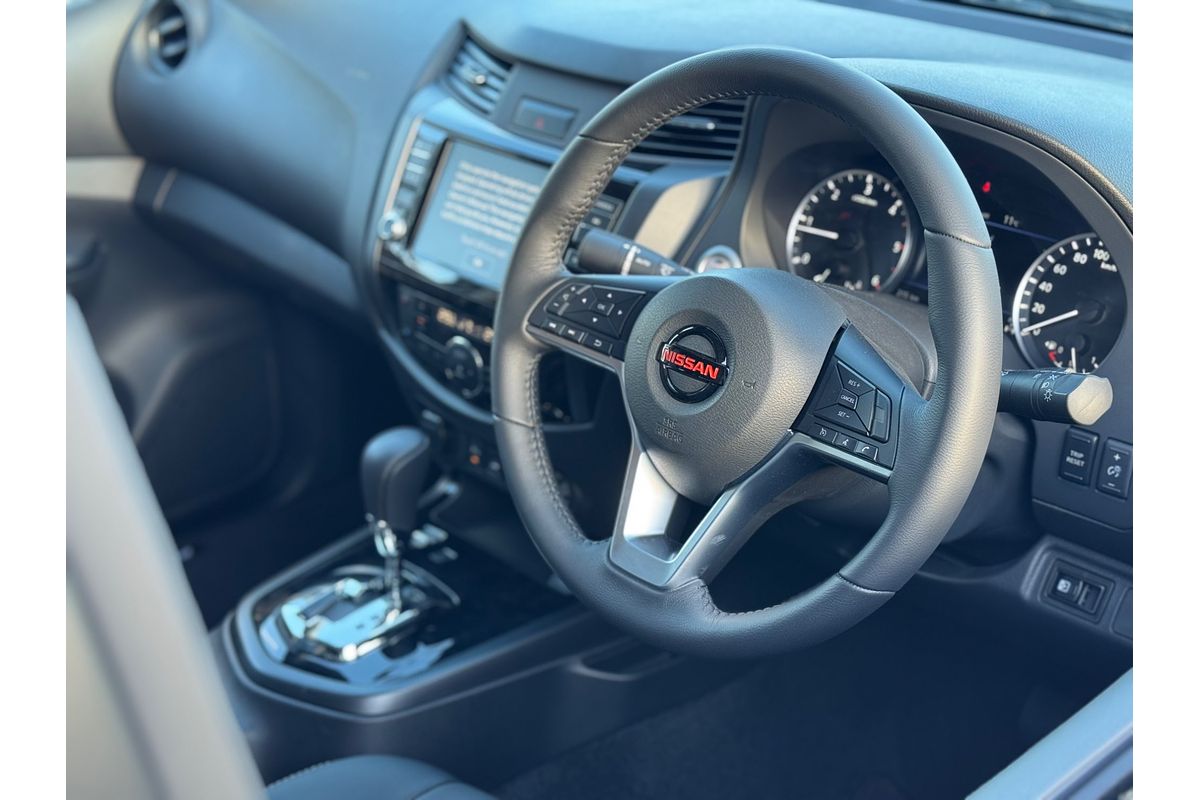 2025 Nissan Navara PRO-4X D23 4X4