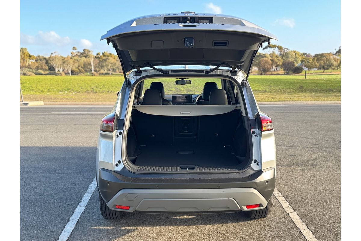 2025 Nissan X-TRAIL ST-L e-POWER T33