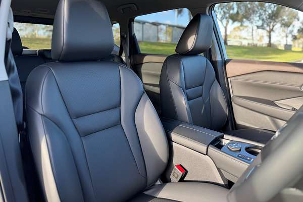 2025 Nissan X-TRAIL ST-L e-POWER T33