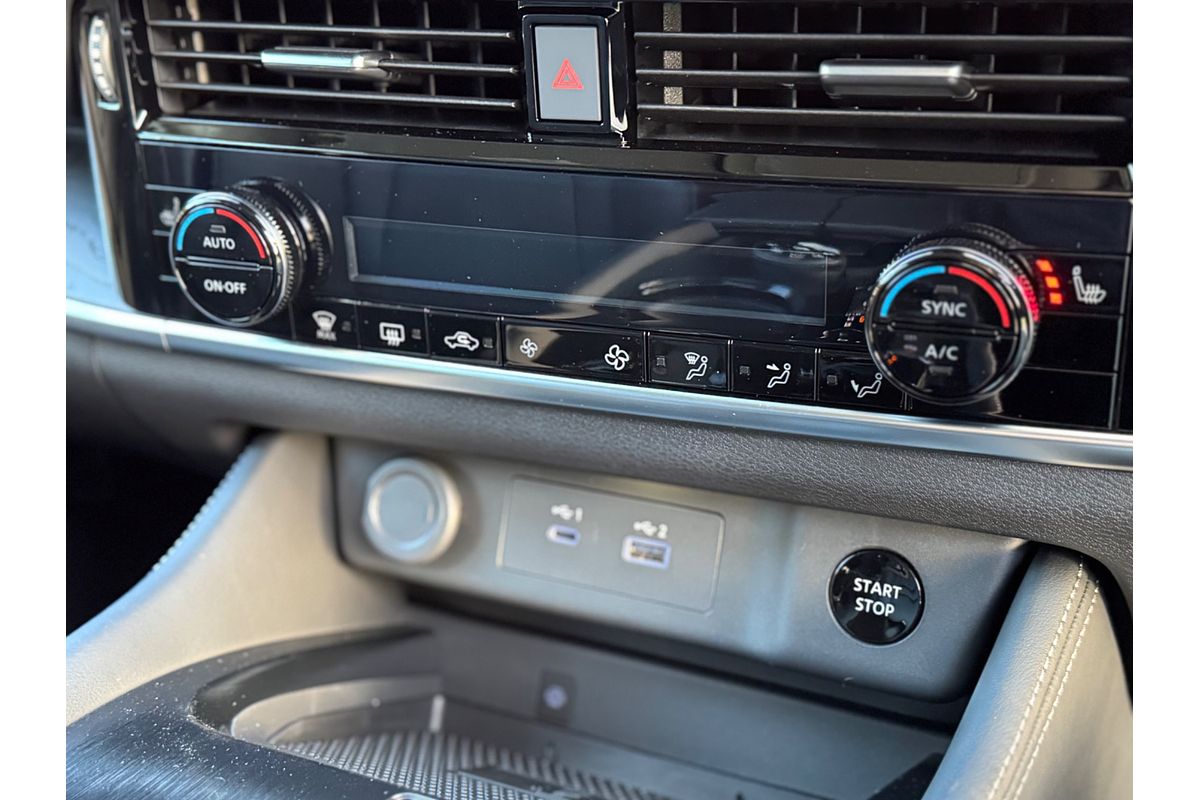 2025 Nissan X-TRAIL ST-L e-POWER T33