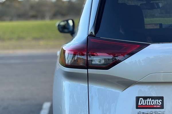 2025 Nissan X-TRAIL ST-L e-POWER T33