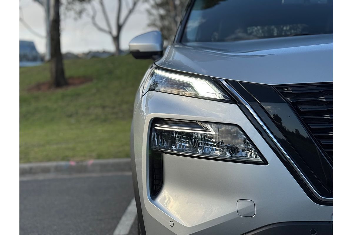 2025 Nissan X-TRAIL ST-L e-POWER T33