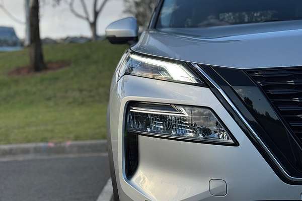 2025 Nissan X-TRAIL ST-L e-POWER T33