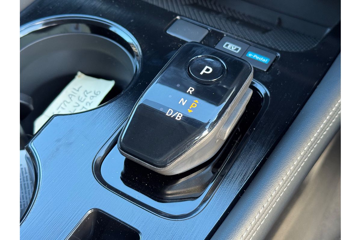 2025 Nissan X-TRAIL ST-L e-POWER T33