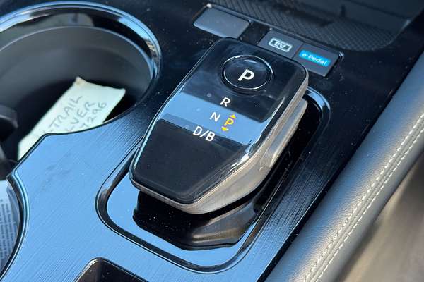 2025 Nissan X-TRAIL ST-L e-POWER T33