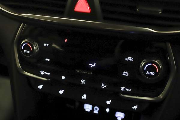 2020 Hyundai Santa Fe Highlander TM.2