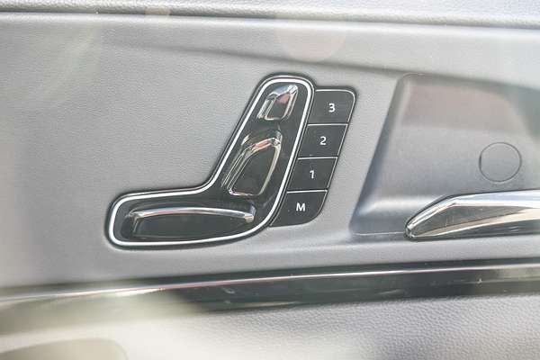 2025 Mahindra XUV700 AX7L