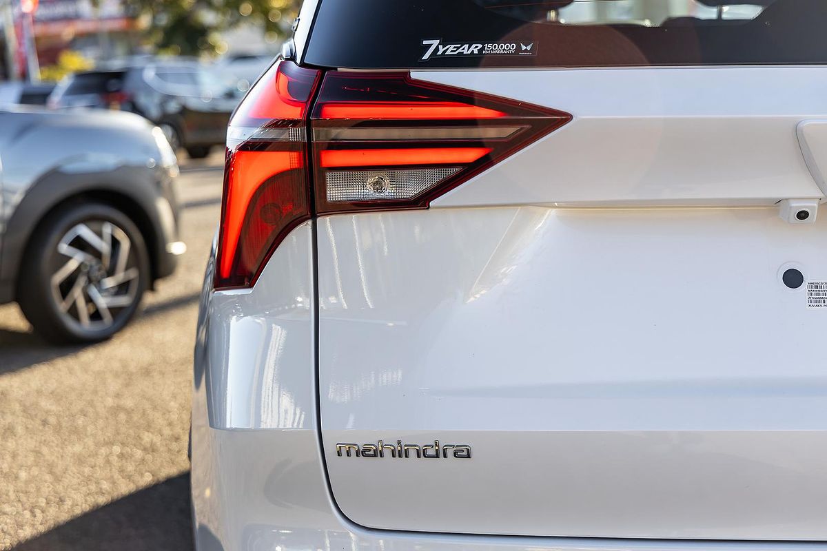 2025 Mahindra XUV700 AX7L