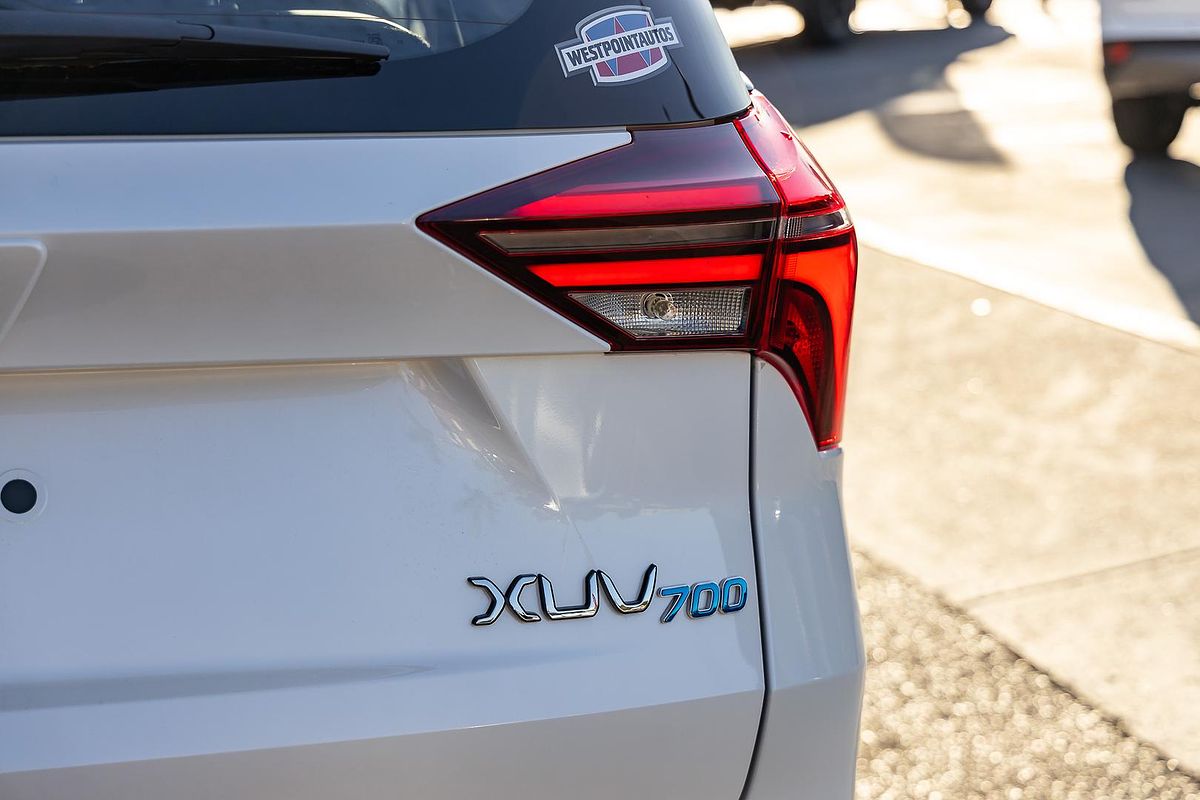 2025 Mahindra XUV700 AX7L