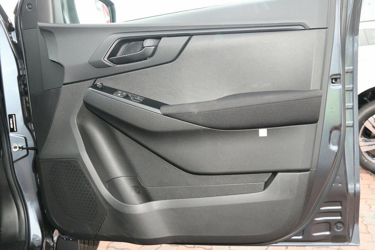 2025 Isuzu D-MAX SX High Ride Rear Wheel Drive