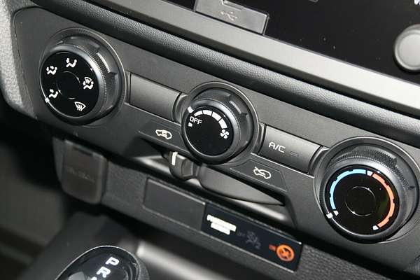 2025 Isuzu D-MAX SX High Ride Rear Wheel Drive