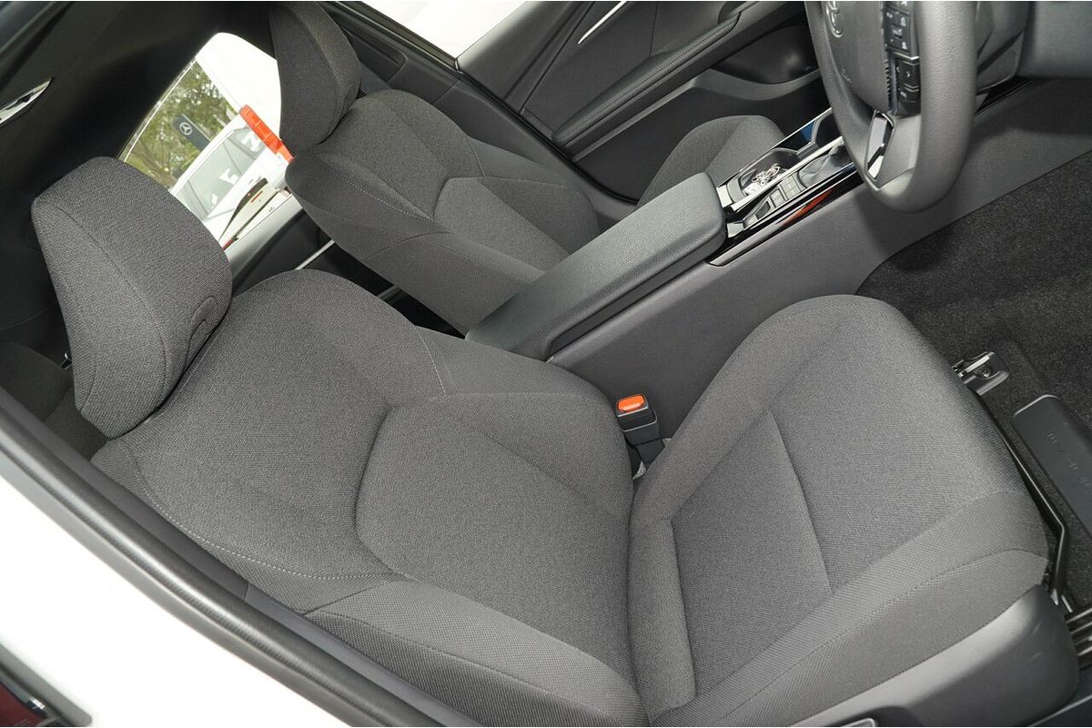 2024 Toyota Camry Ascent AXVH80R