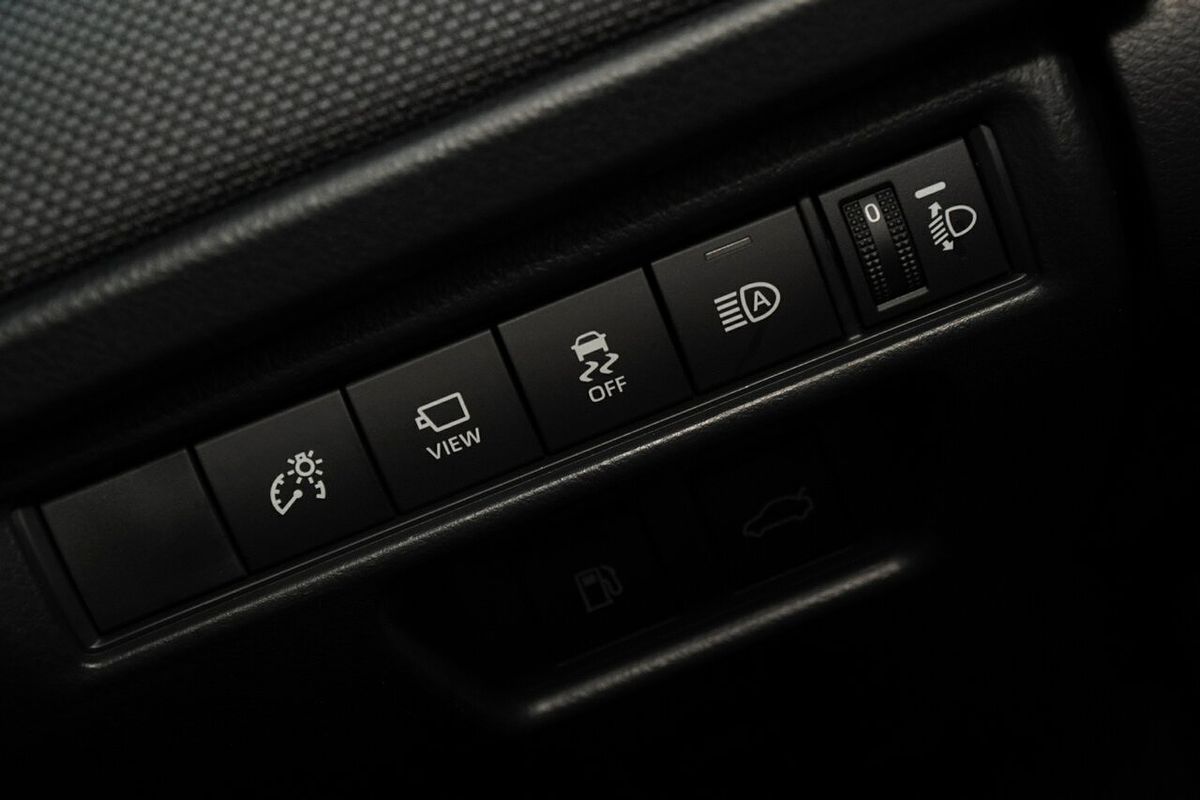 2024 Toyota Camry Ascent AXVH80R
