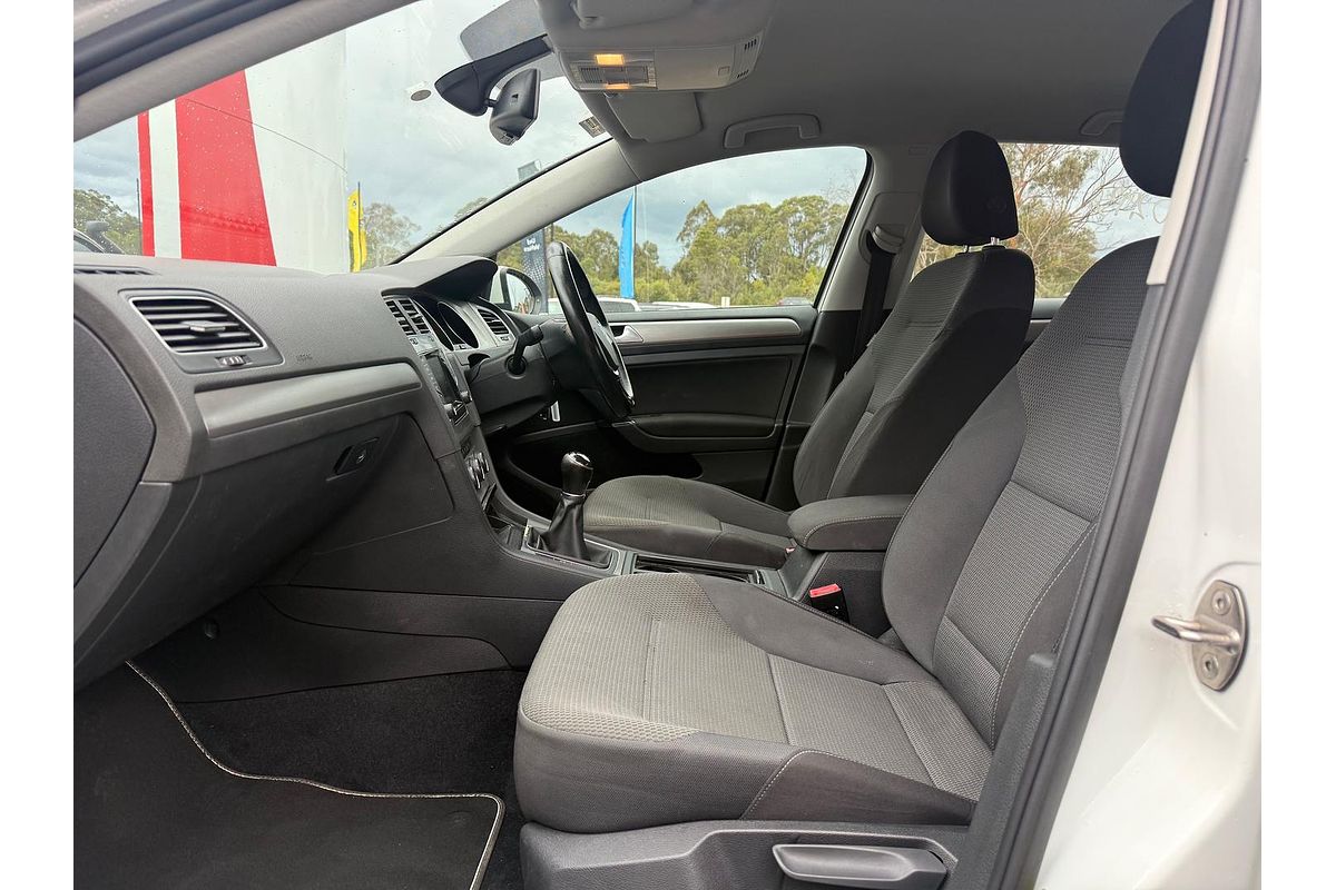 2014 Volkswagen Golf 90TSI Comfortline 7