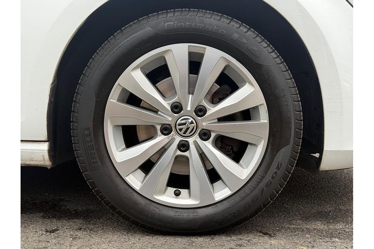 2014 Volkswagen Golf 90TSI Comfortline 7