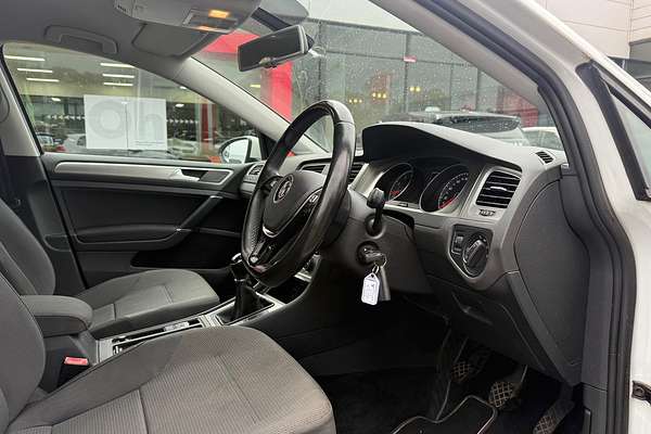 2014 Volkswagen Golf 90TSI Comfortline 7