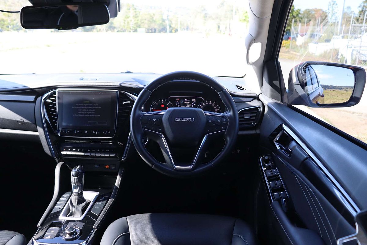 2024 Isuzu MU-X LS-T