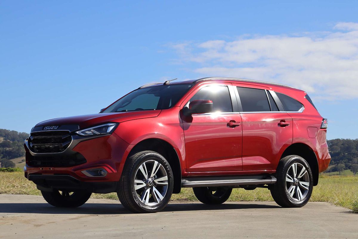 2024 Isuzu MU-X LS-T