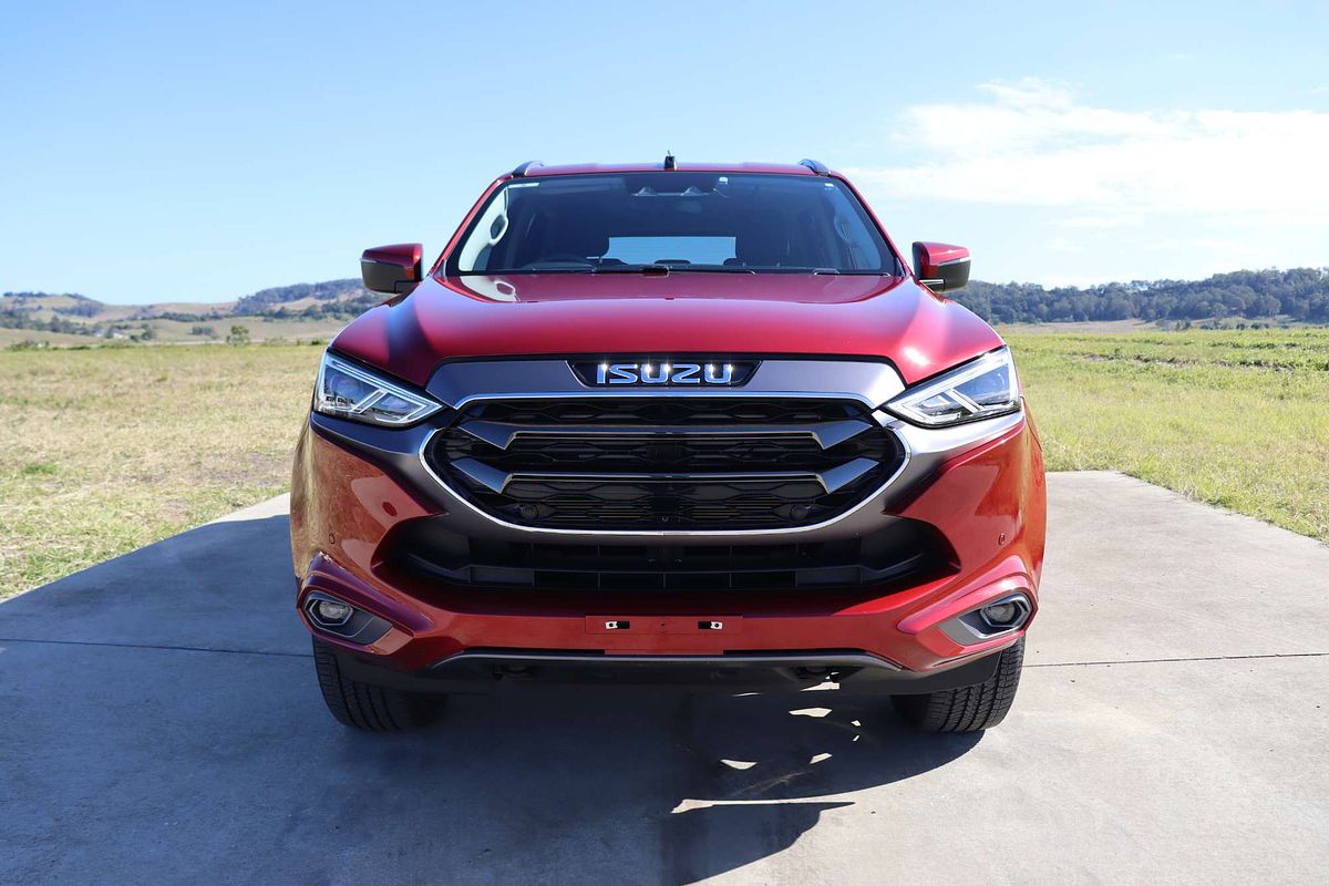 2024 Isuzu MU-X LS-T