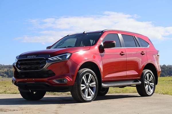 2024 Isuzu MU-X LS-T