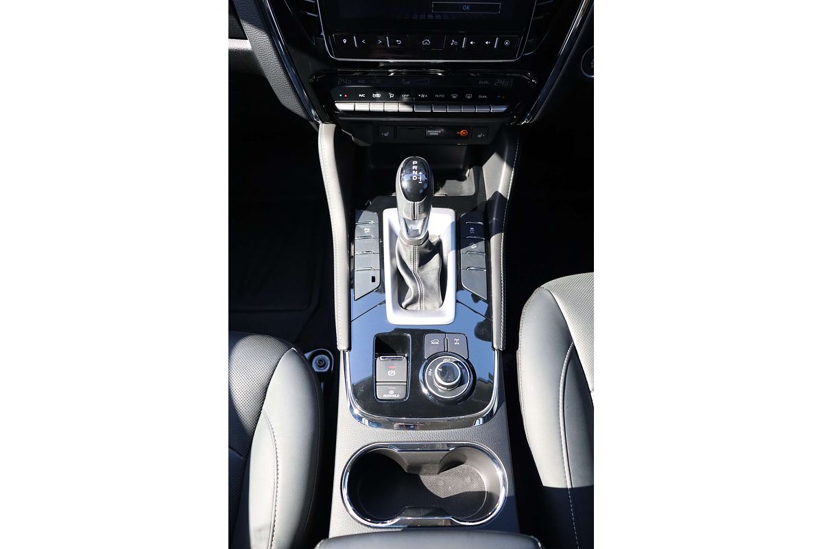 2024 Isuzu MU-X LS-T