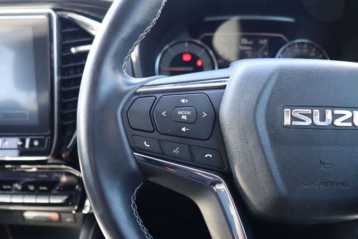 2024 Isuzu MU-X LS-T