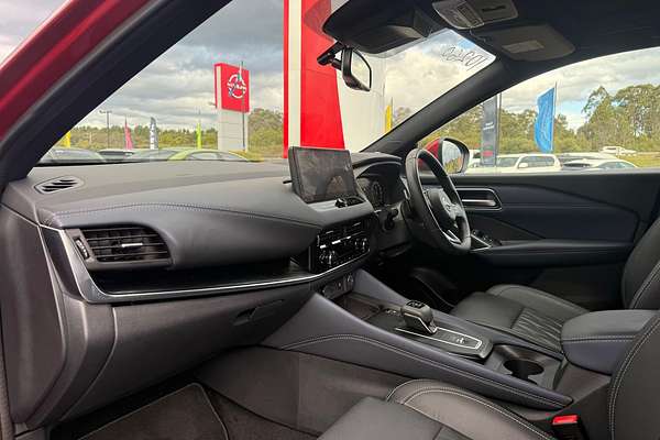 2024 Nissan QASHQAI Ti J12